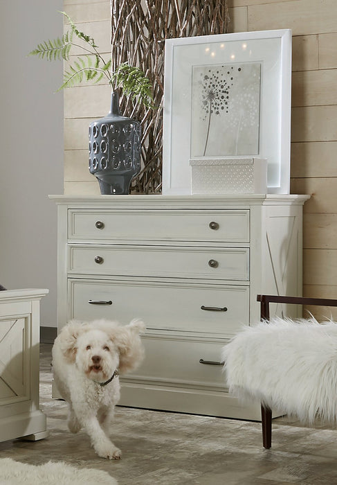 Seaside Lodge Chest