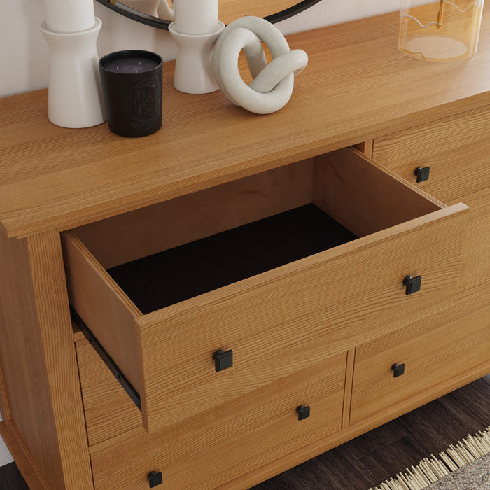 Oak Park Queen Bed, Nightstand and Dresser