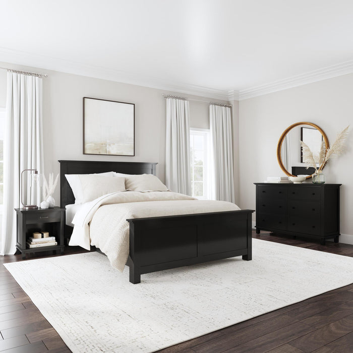 Oak Park Queen Bed, Nightstand and Dresser